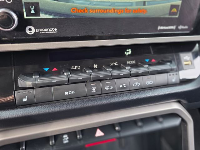 Used 2022 Toyota Tundra SR5 w/ SR5 Premium Package AWD/4WD image 29