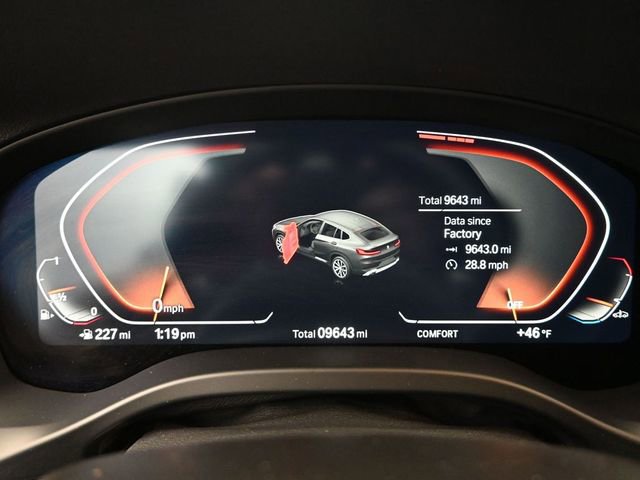Used 2025 BMW X4 xDrive30i w/ Premium Package image 12
