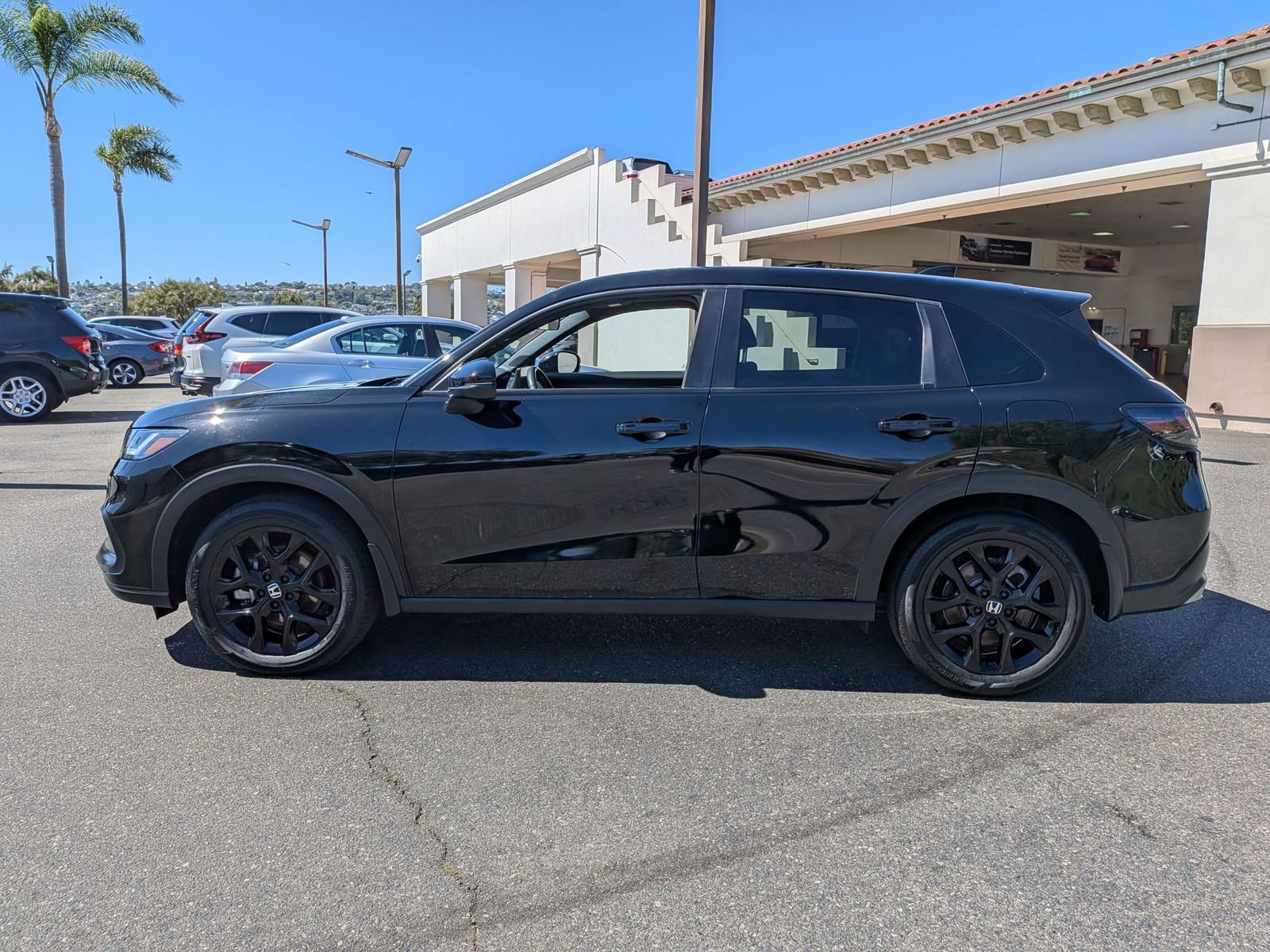 Used 2023 Honda HR-V Sport image 2