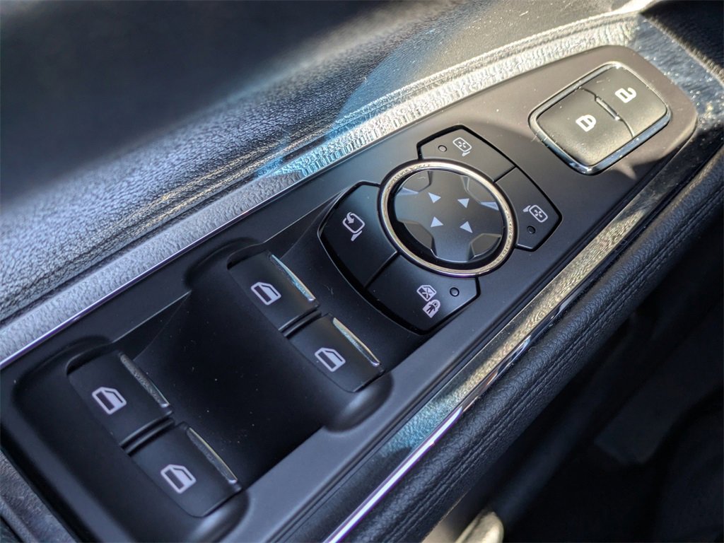 Used 2020 Lincoln Continental Reserve w/ Luxury Package image 25