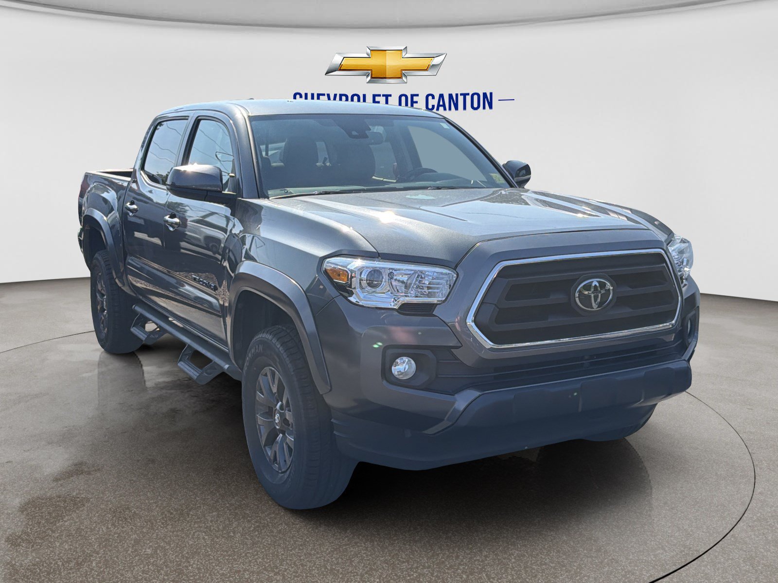 Used 2023 Toyota Tacoma SR5 RWD image 3