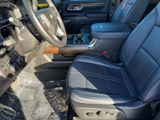 Certified 2024 Chevrolet Silverado 3500 High Country w/ High Country Premium Package image 5