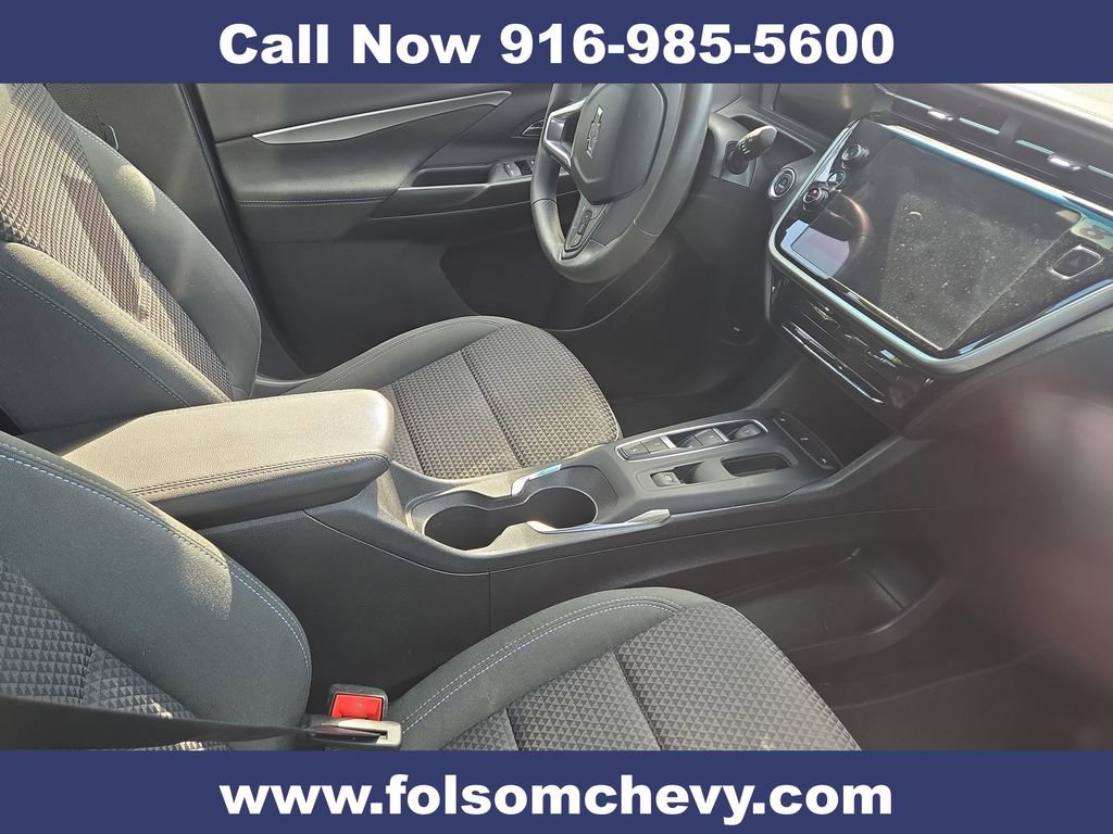 Used 2023 Chevrolet Bolt LT FWD image 3
