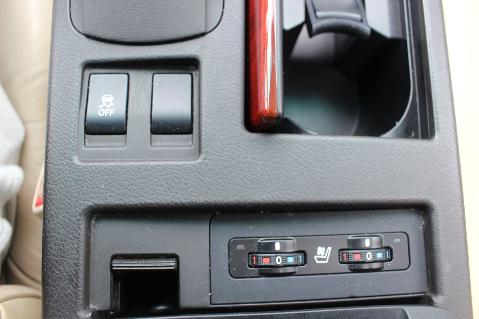 Used 2012 Lexus RX 350 FWD w/ Premium Pkg image 30