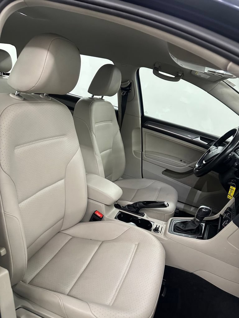 Used 2019 Volkswagen Golf Alltrack S AWD/4WD image 34