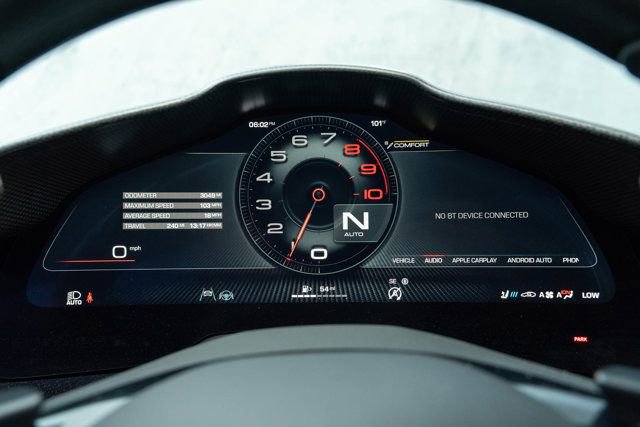 Used 2023 Ferrari Purosangue image 38