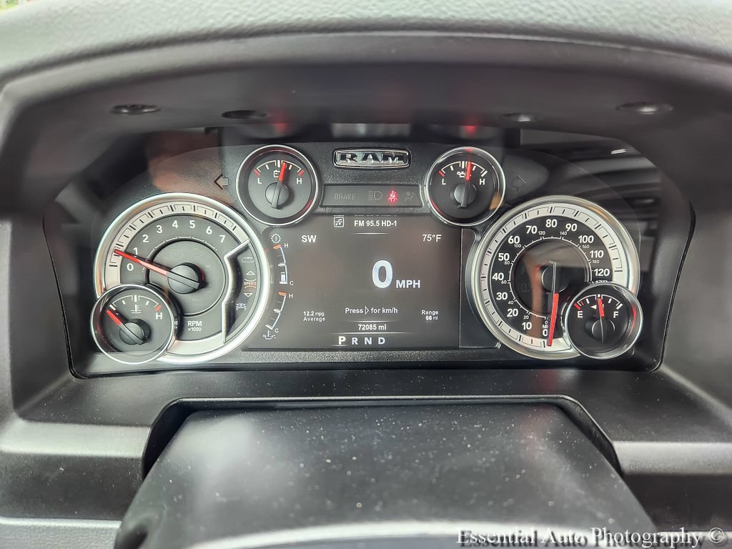 Used 2019 RAM 1500 Classic SLT w/ Luxury Group AWD/4WD image 11