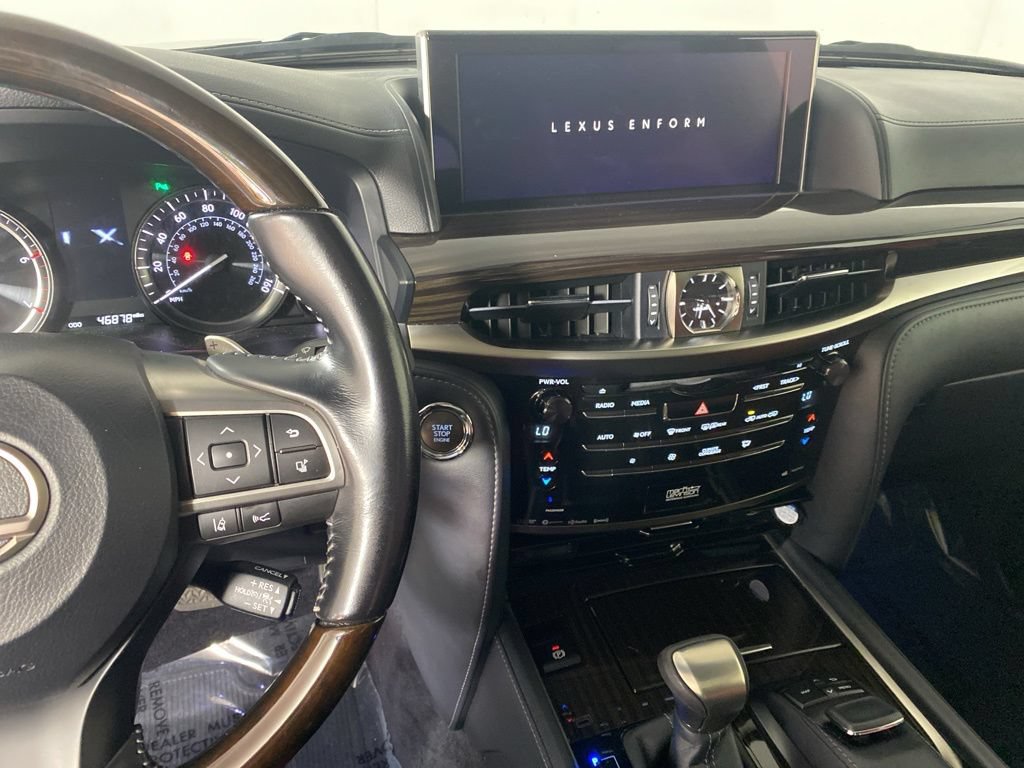 Used 2018 Lexus LX 570 4WD w/ Luxury Package image 17