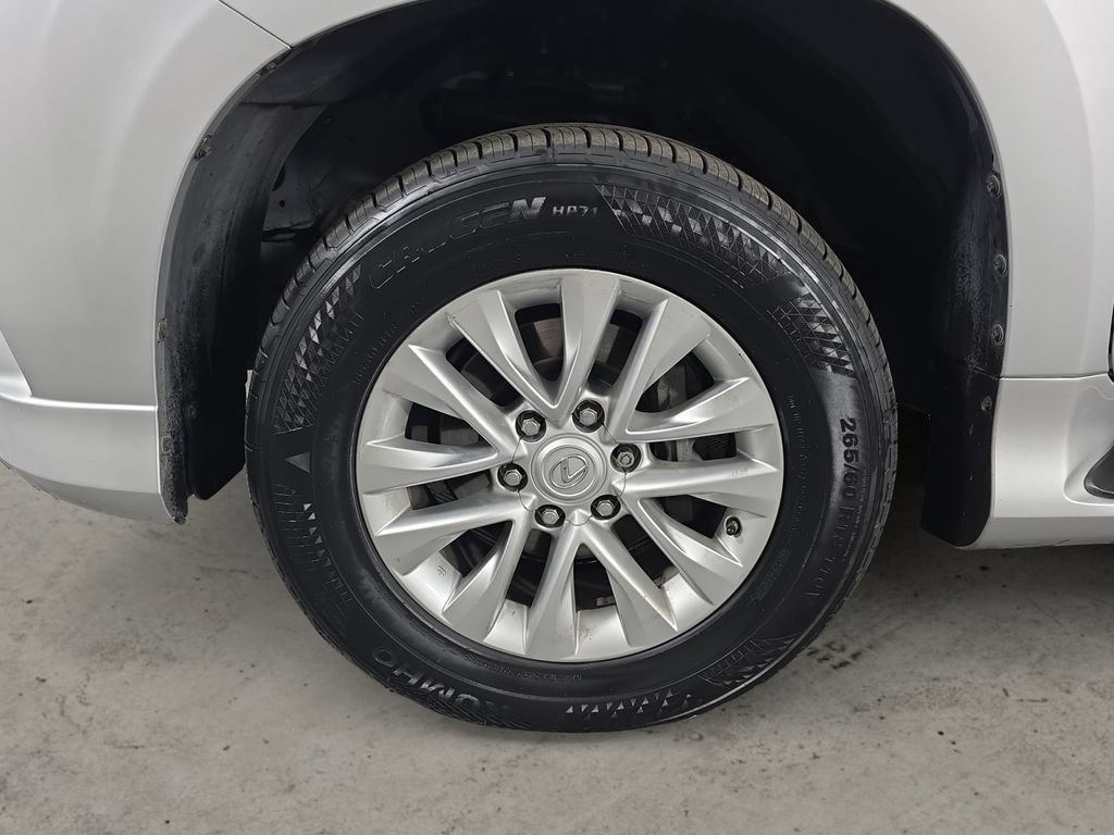Used 2015 Lexus GX 460 w/ Premium Package AWD/4WD image 9