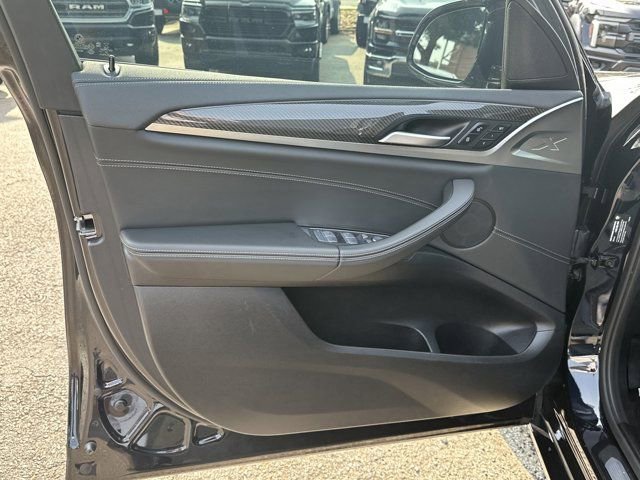 Used 2023 BMW X3 M40i image 11