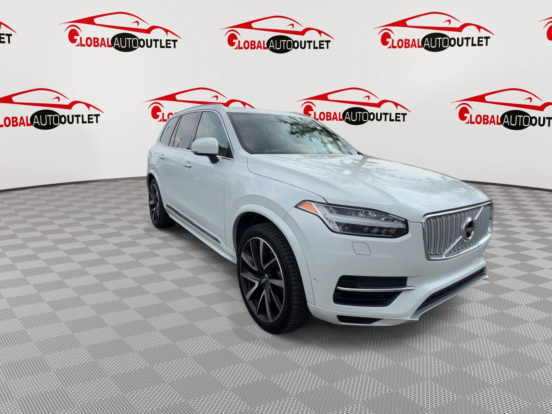 Used 2019 Volvo XC90 T8 Inscription w/ Luxury Package AWD/4WD image 2