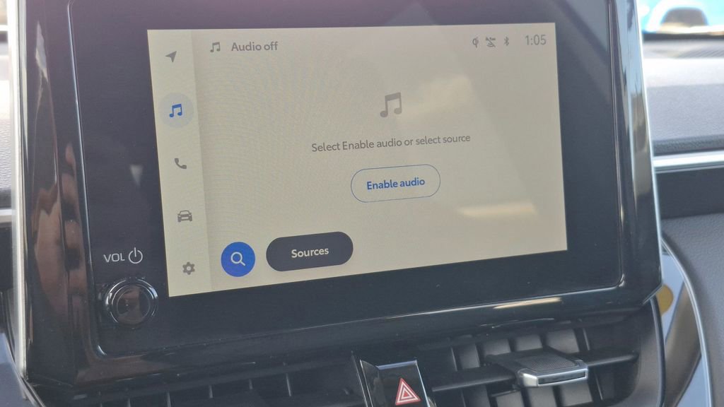 Used 2024 Toyota Corolla Cross XLE w/ Convenience Package image 20