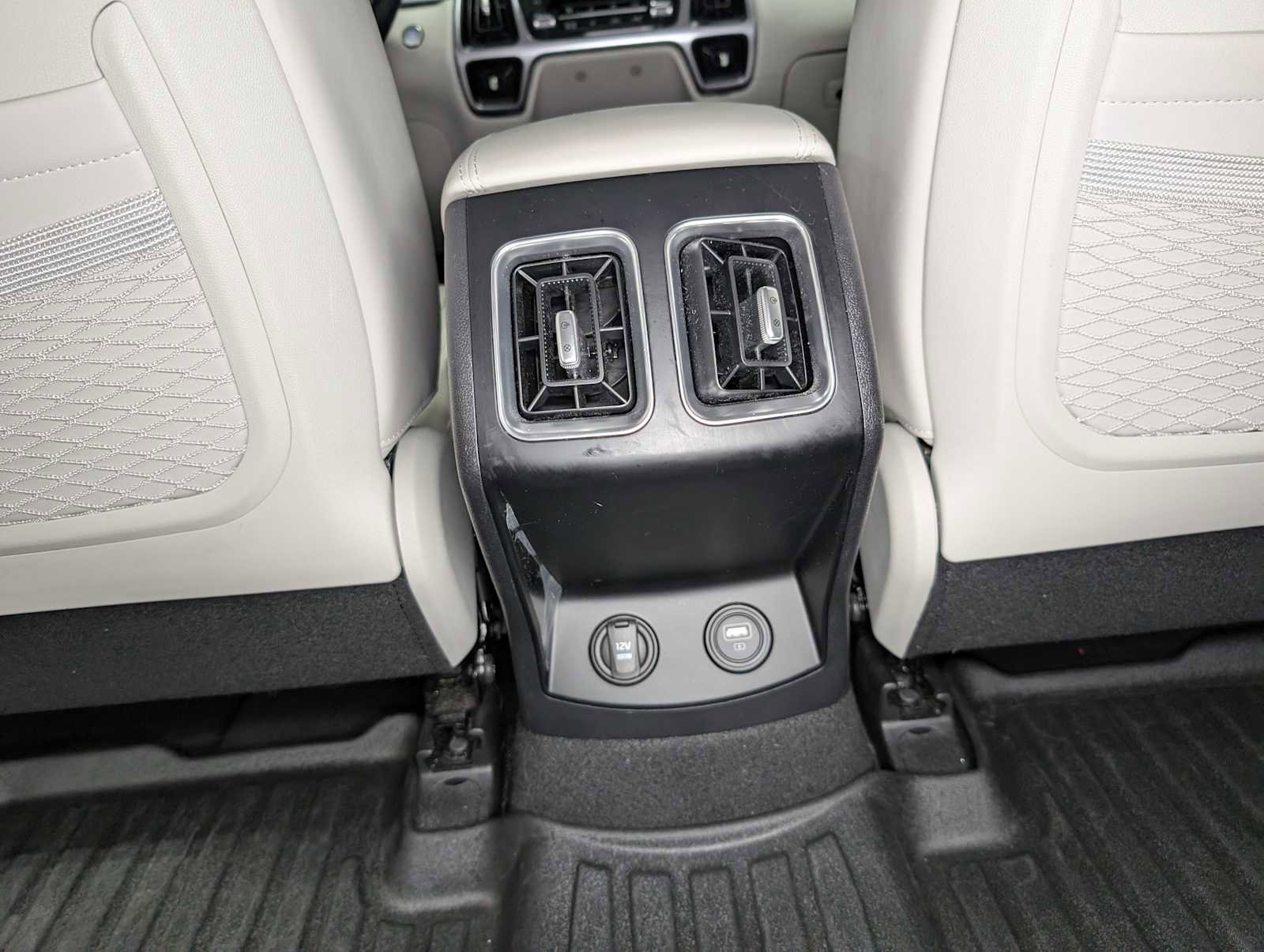 Certified 2023 Kia Sorento EX image 20