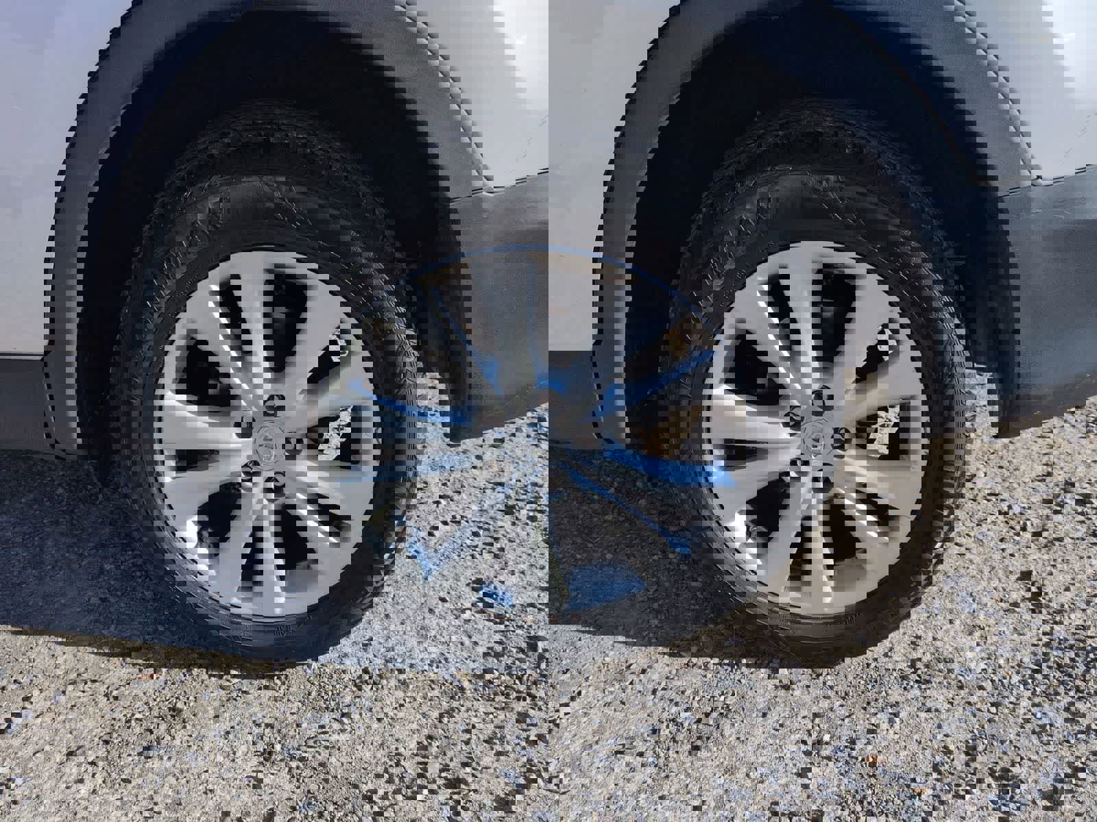 Used 2015 Toyota RAV4 Limited image 13