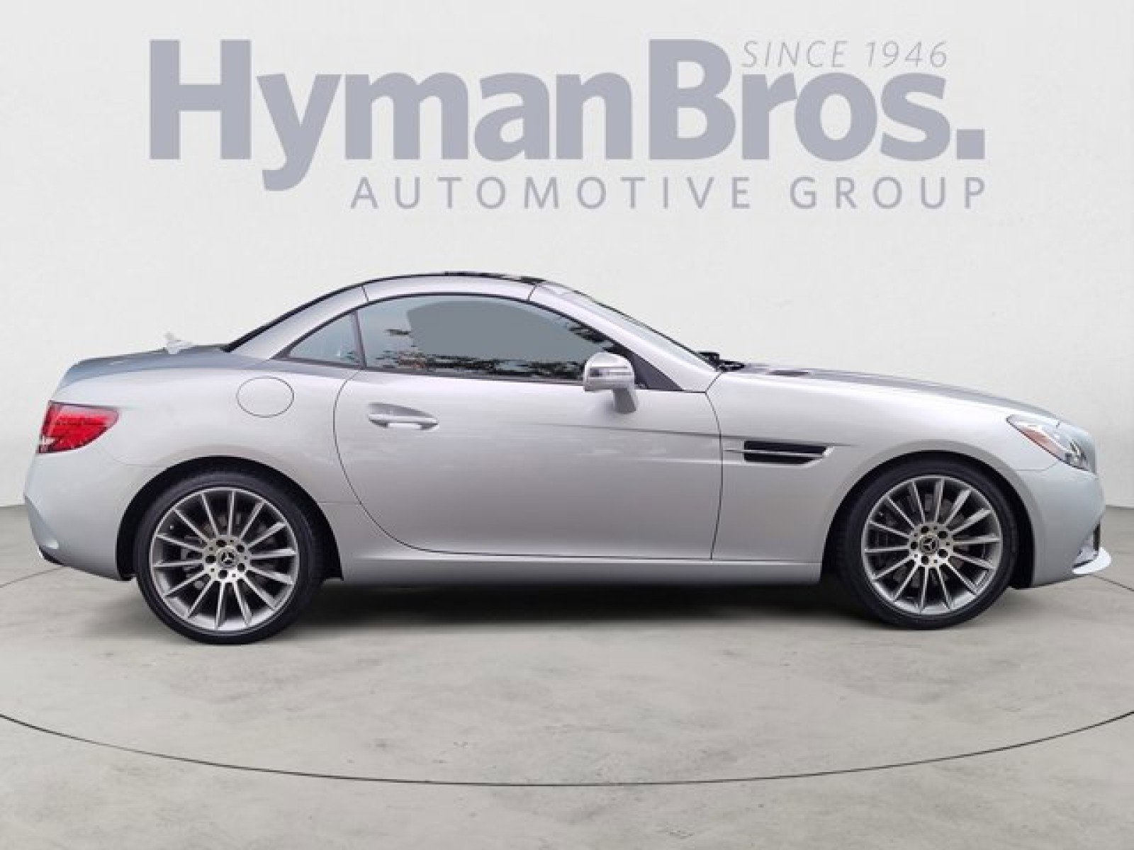 Used 2019 Mercedes-Benz SLC 300 image 2