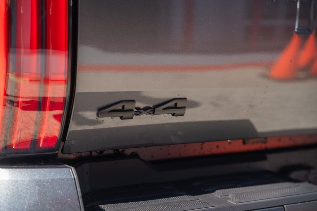 New 2026 Toyota Tundra Platinum AWD/4WD image 8