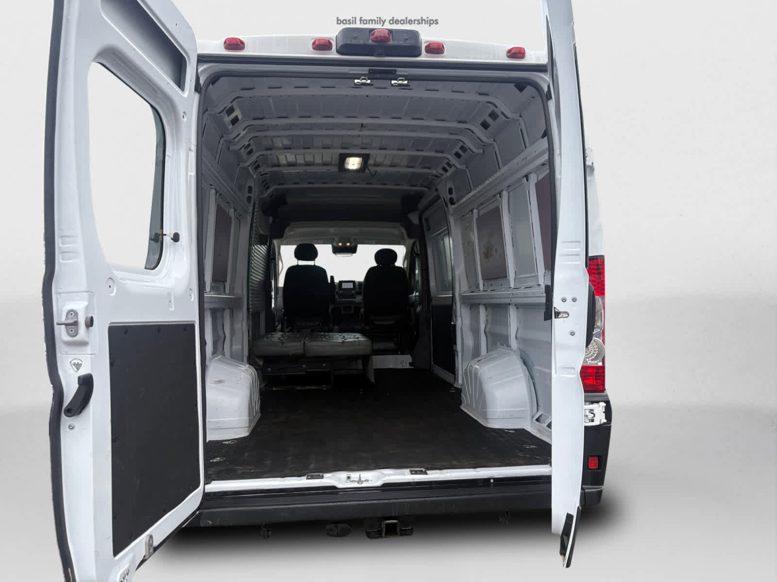 Used 2024 RAM ProMaster 3500 w/ Convenience Group image 24