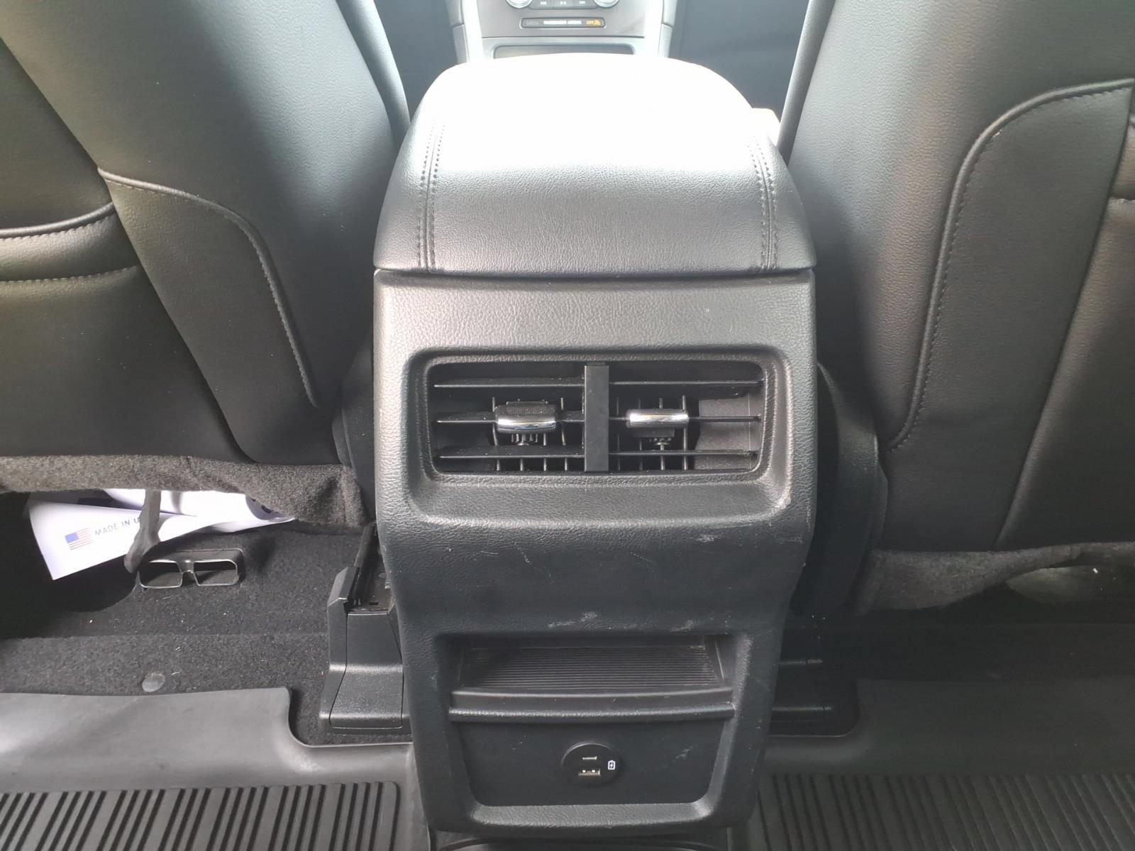 Used 2021 Ford Edge SEL AWD/4WD image 31
