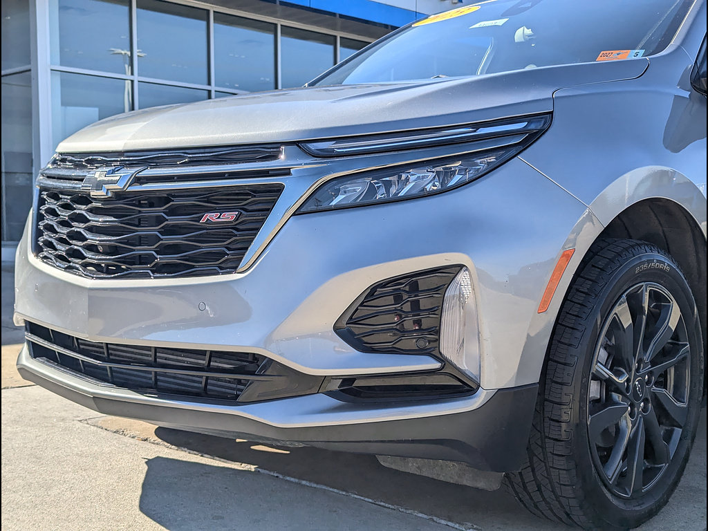 Used 2023 Chevrolet Equinox RS AWD/4WD image 11