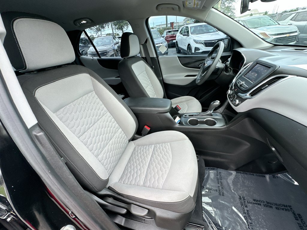 Used 2021 Chevrolet Equinox LS FWD image 25
