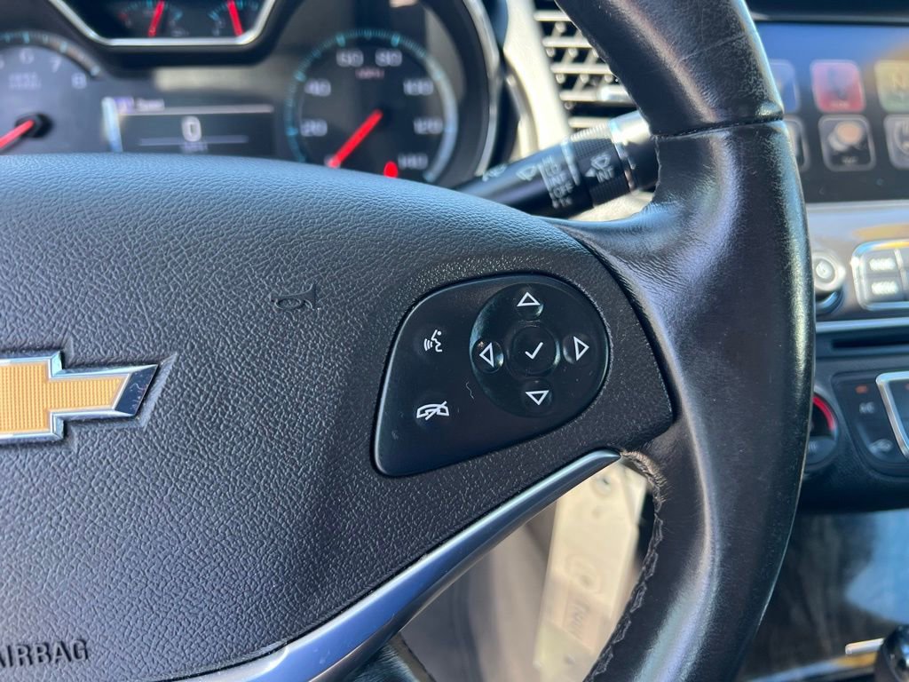 Used 2015 Chevrolet Impala LT w/ Convenience Package FWD image 44