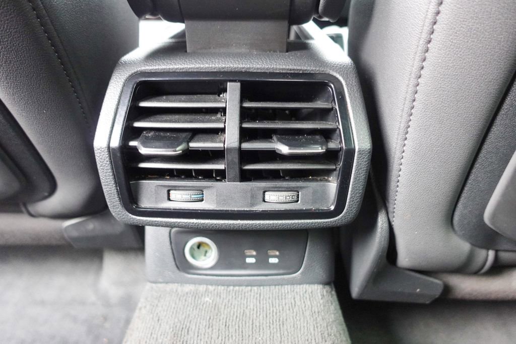 Used 2021 Audi Q3 2.0T Premium Plus w/ Premium Plus Package image 25