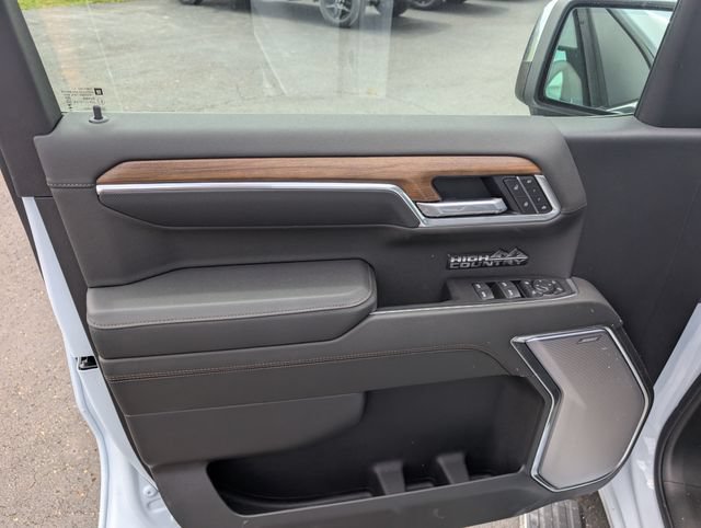 New 2026 Chevrolet Silverado 1500 High Country AWD/4WD image 16
