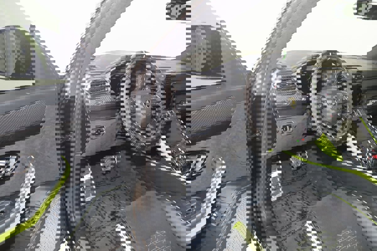 Used 2022 Lamborghini Urus image 82