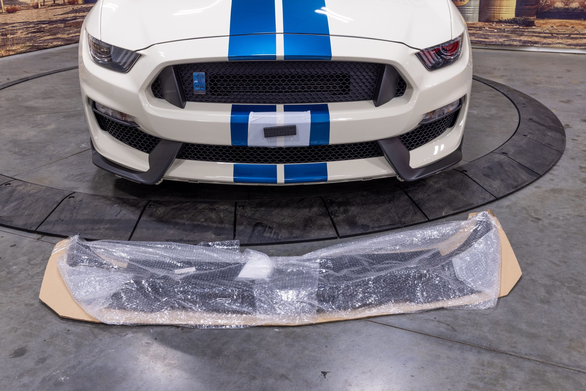 Used 2020 Ford Mustang Shelby GT350R w/ GT350R Equipment Group 920A image 28