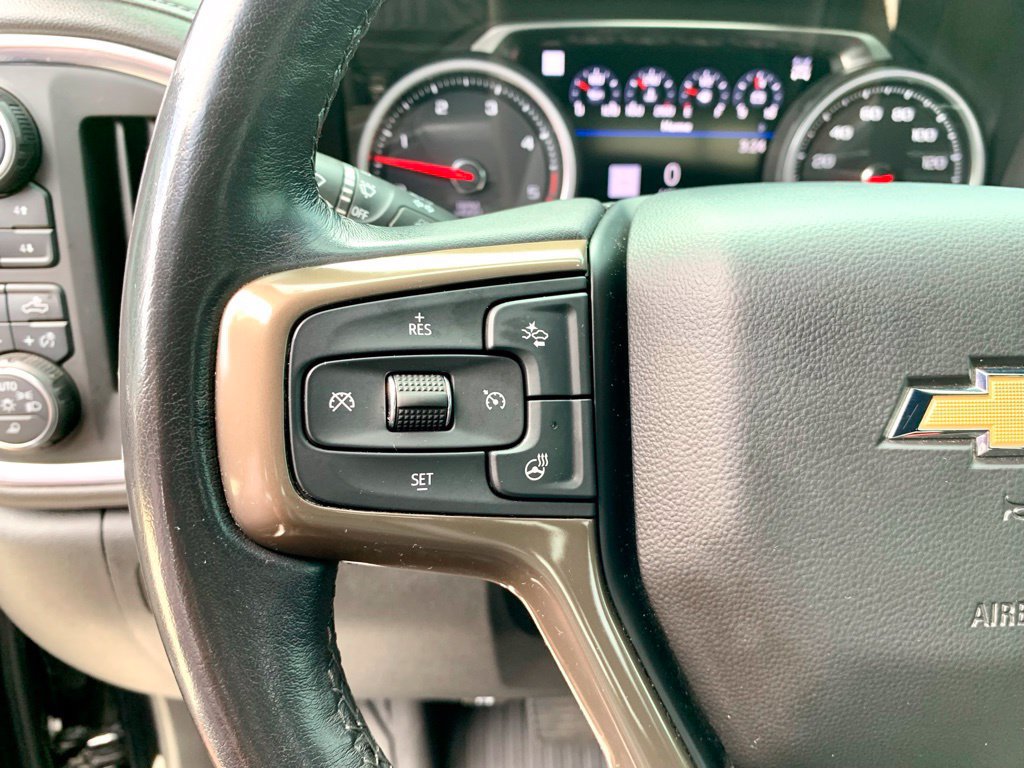 Used 2023 Chevrolet Silverado 2500 High Country w/ Technology Package AWD/4WD image 33