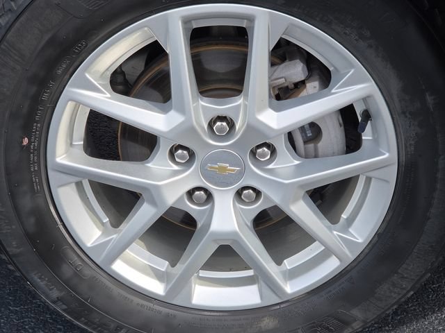Used 2024 Chevrolet Equinox LT w/ LPO, Floor Liner Package FWD image 8