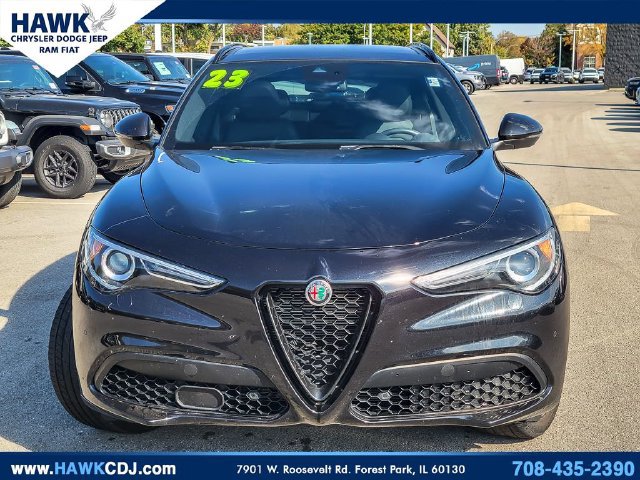 Used 2023 Alfa Romeo Stelvio Veloce AWD/4WD image 4