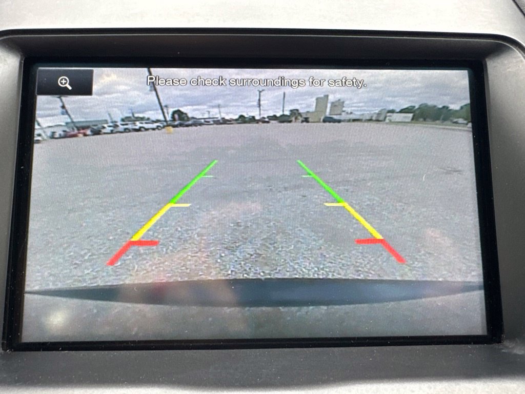 Used 2015 Ford Taurus Limited FWD image 27