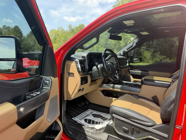 Used 2023 Ford F250 Lariat w/ Lariat Ultimate Package AWD/4WD image 14