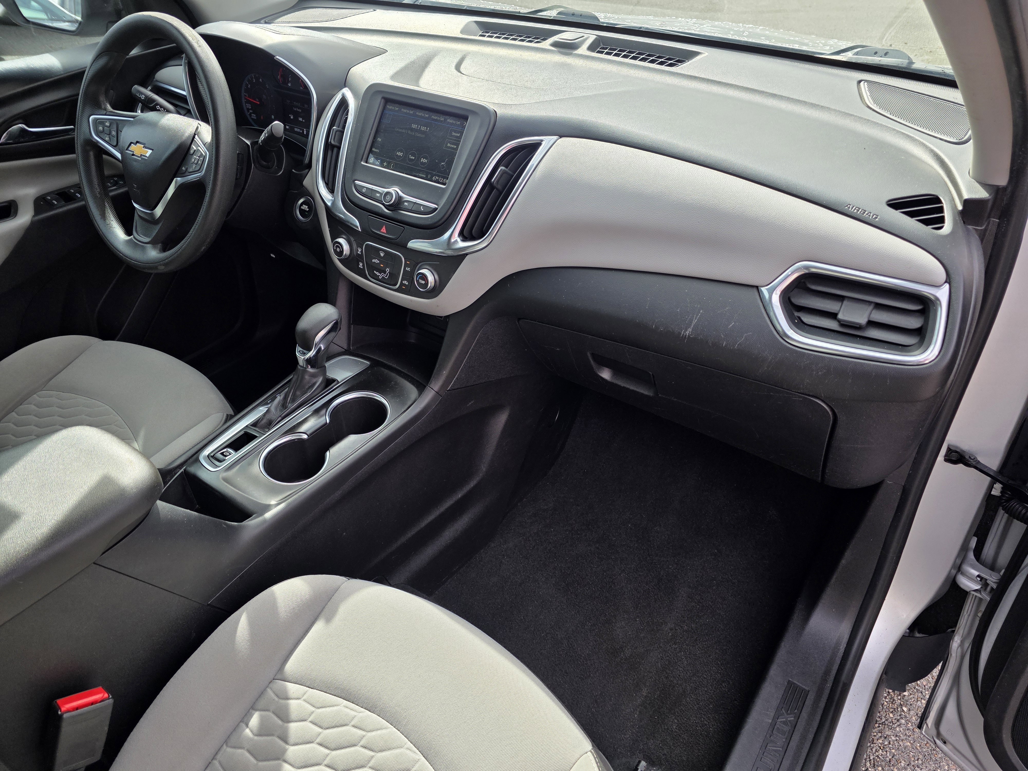 Used 2019 Chevrolet Equinox LS image 10