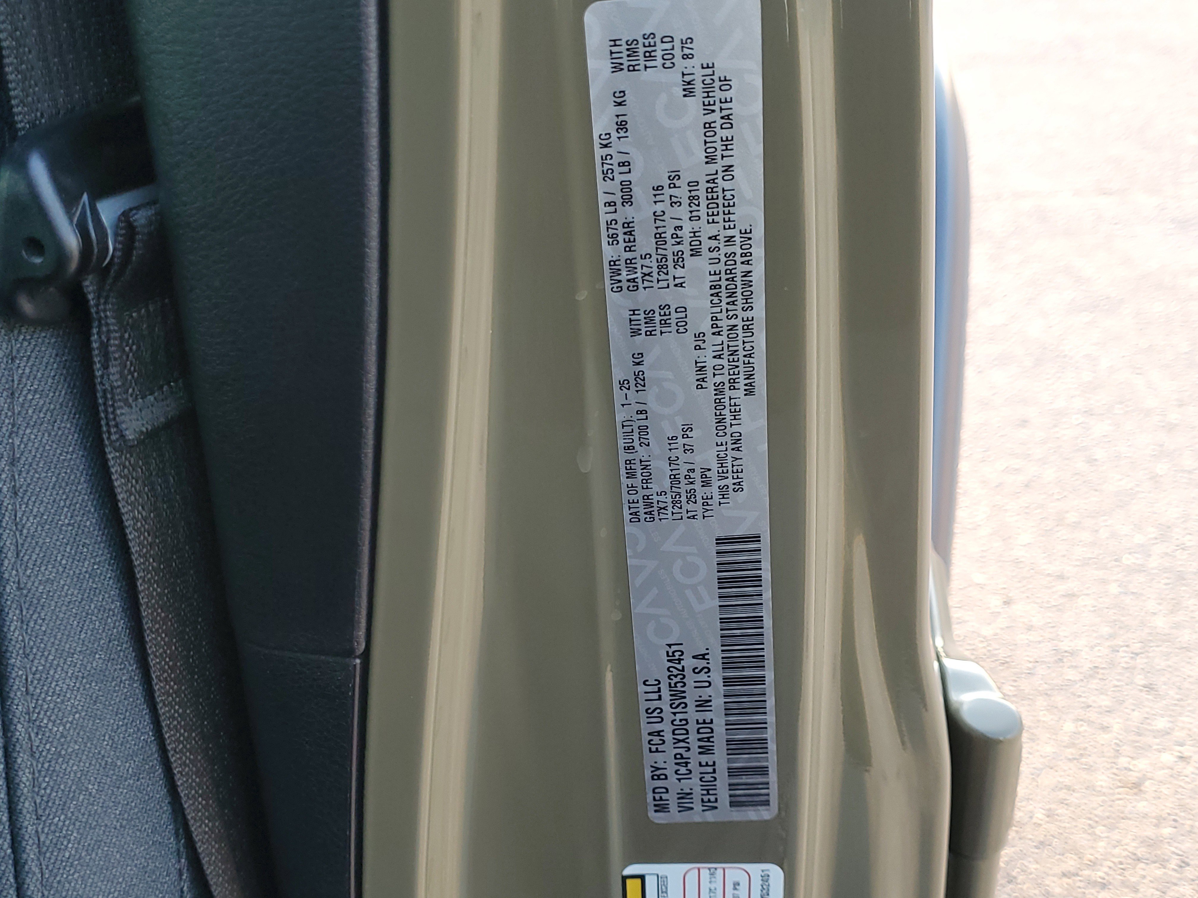 Used 2025 Jeep Wrangler Willys image 30