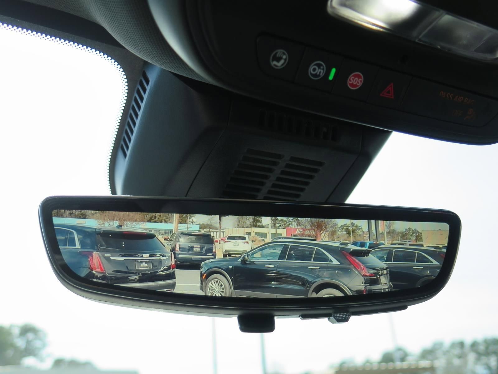 Used 2025 Chevrolet Equinox LT w/ Convenience Package II image 14