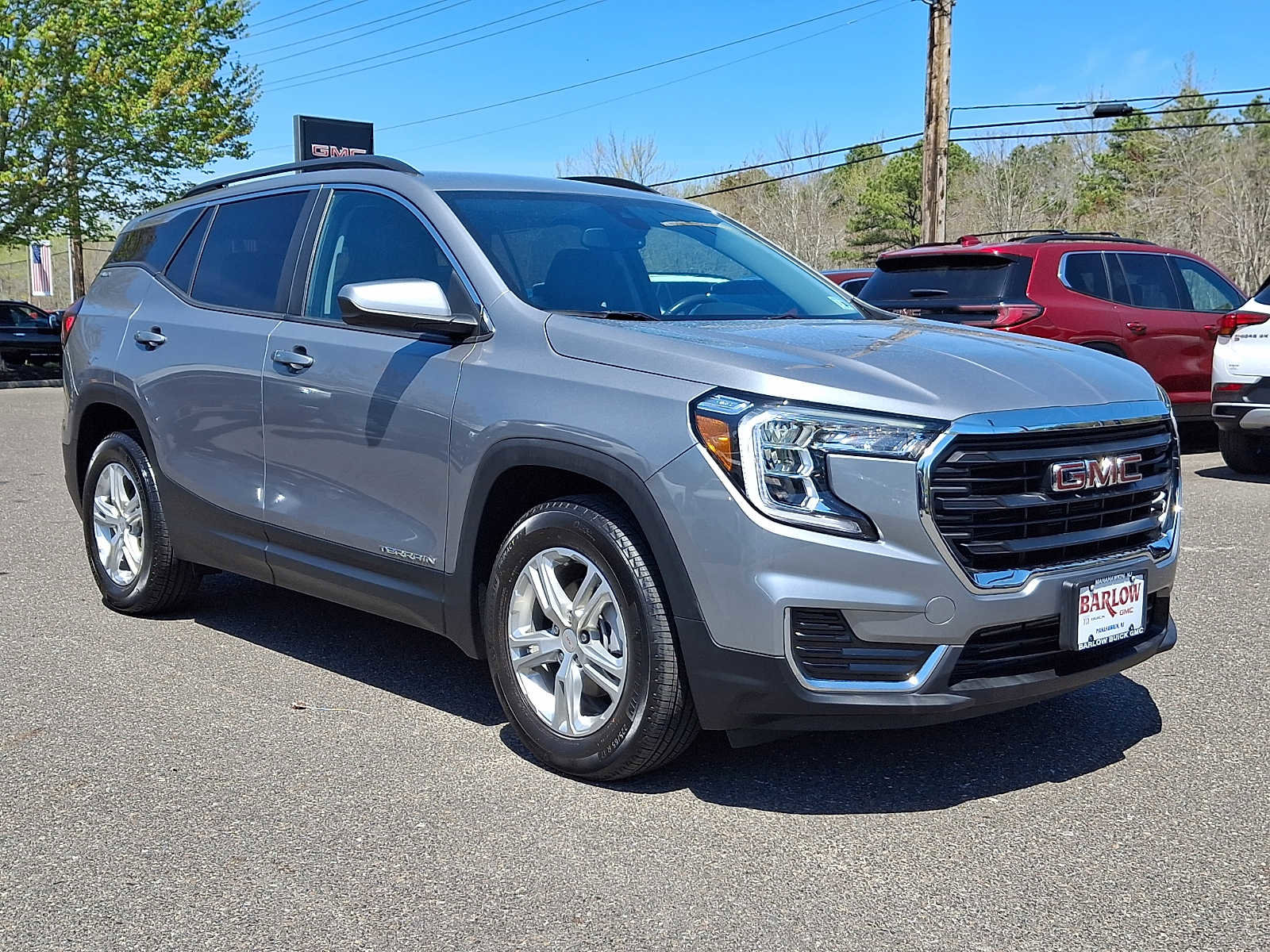 Used 2023 GMC Terrain SLE w/ Driver Convenience Package FWD image 1