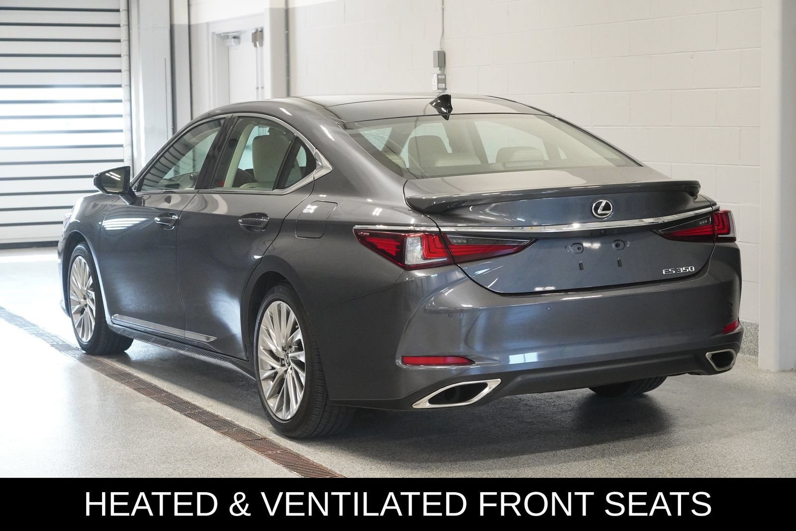 Used 2023 Lexus ES 350 Ultra Luxury w/ Accessory Package (Z2) FWD image 4