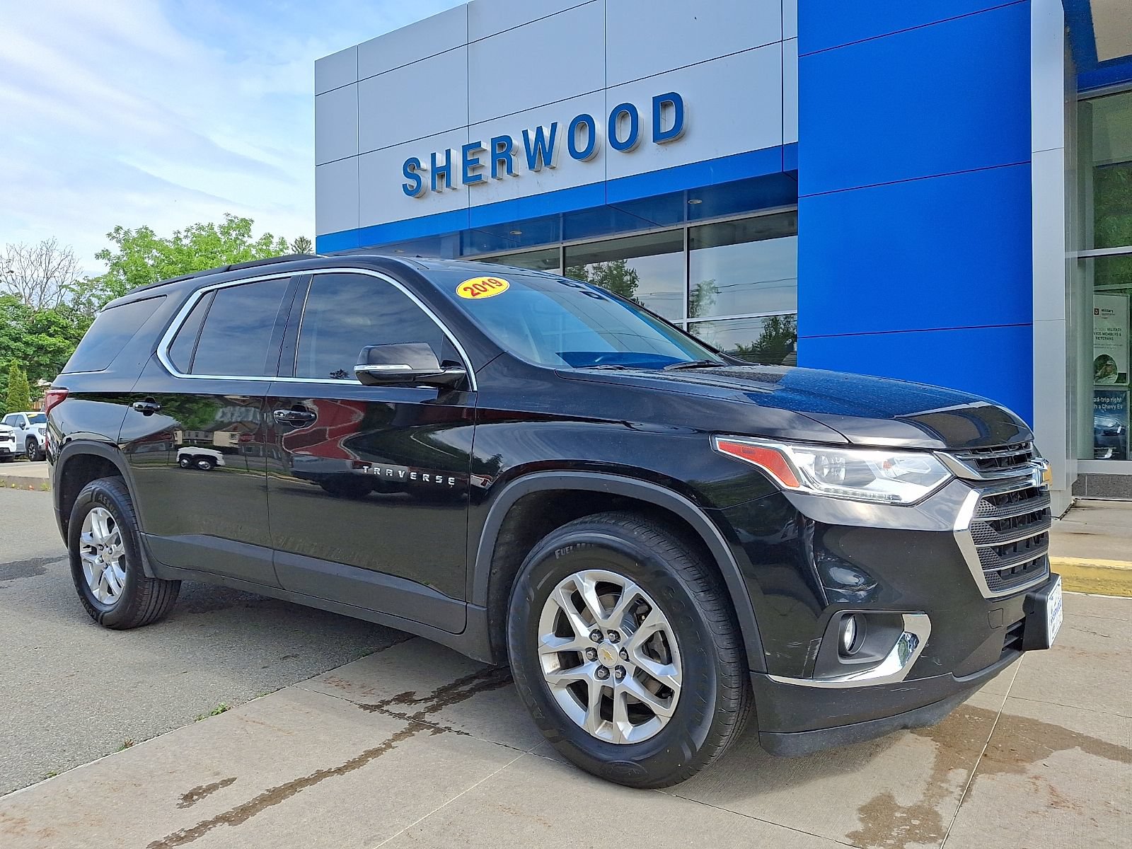 Used 2019 Chevrolet Traverse LT w/ LPO, Floor Liner Package