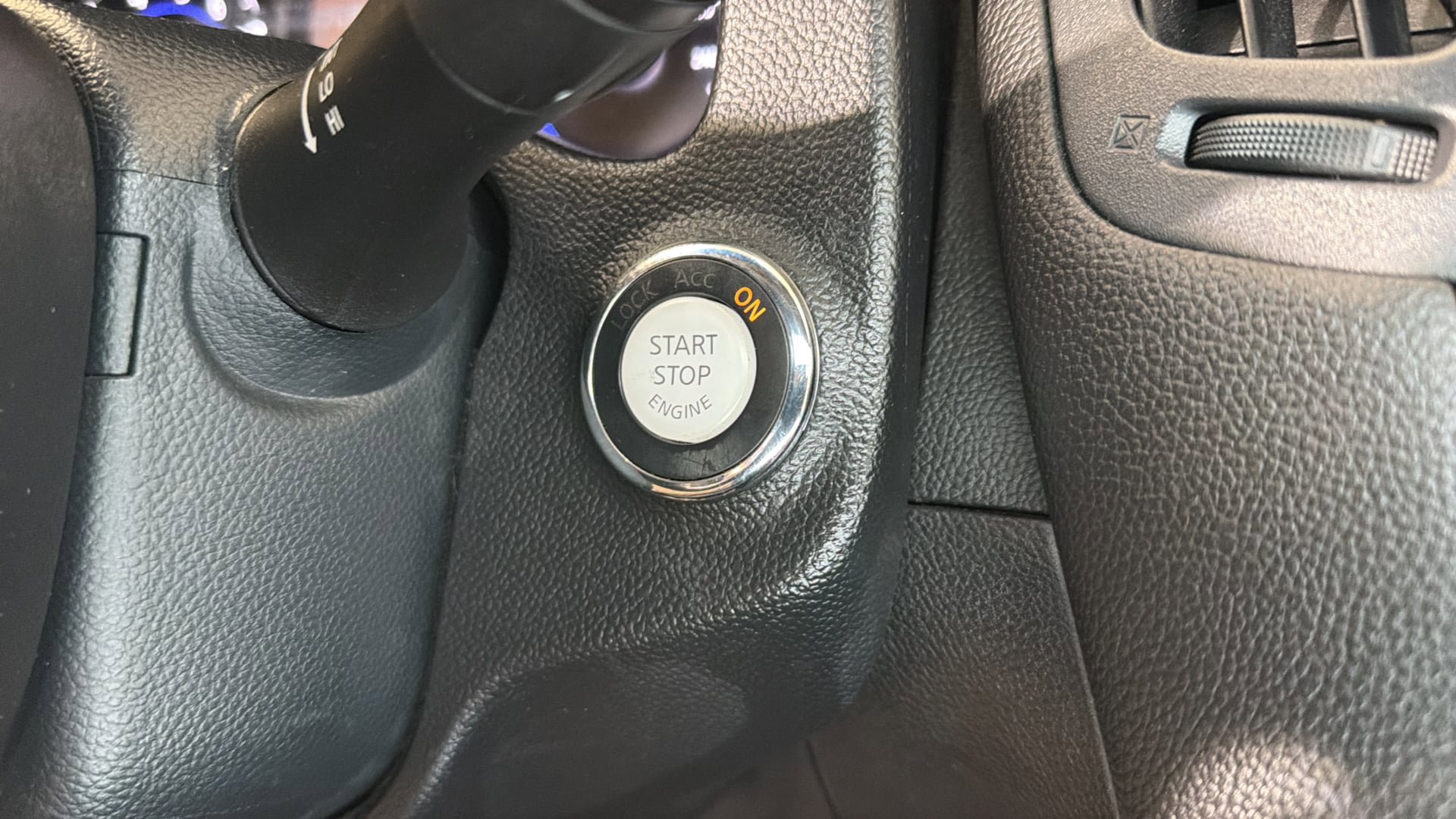 Used 2012 INFINITI G37 x Coupe w/ Premium Pkg AWD/4WD image 23
