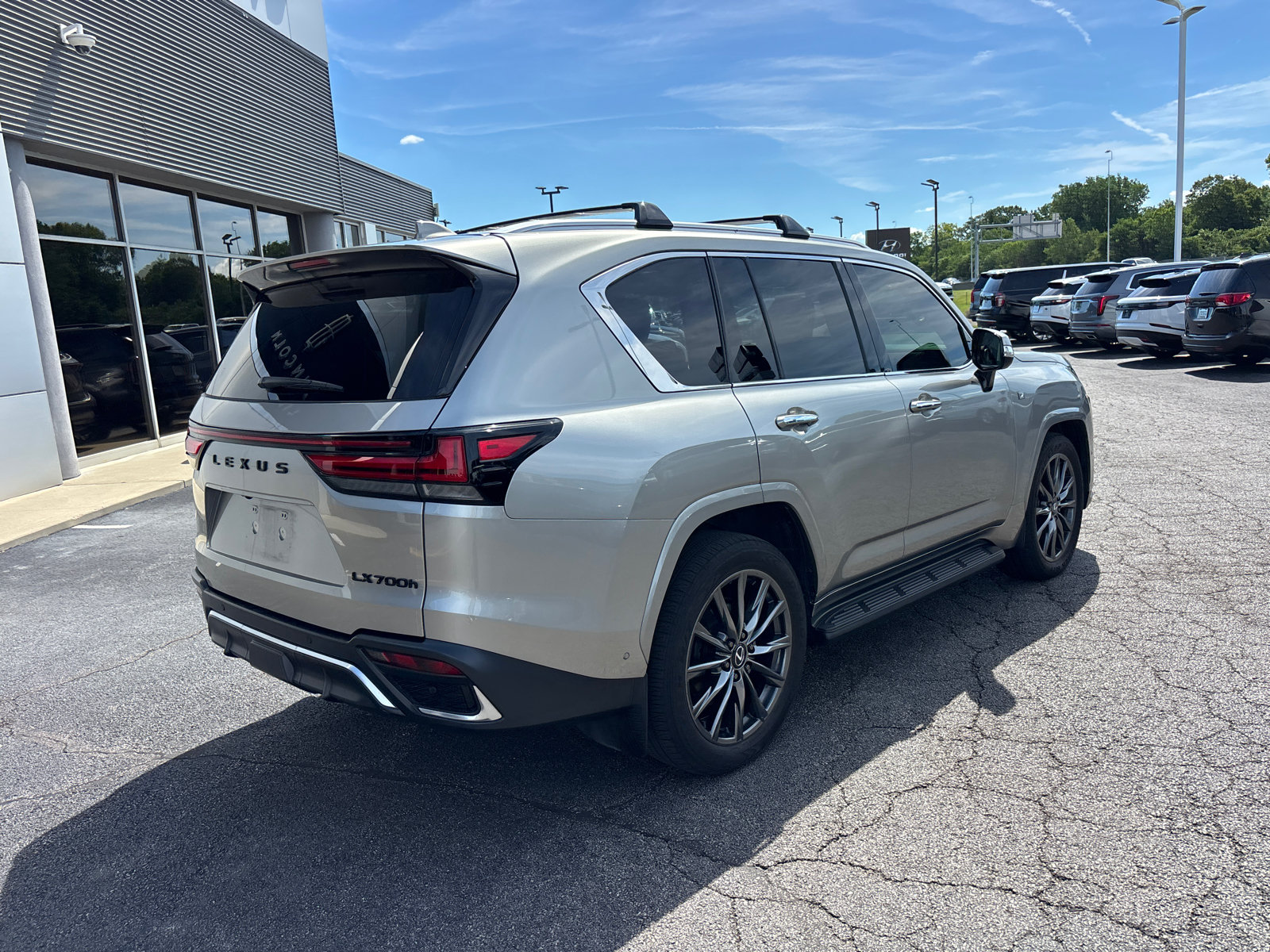 Used 2025 Lexus LX 700h F Sport AWD/4WD image 7