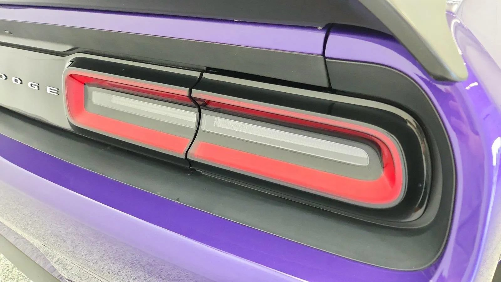Used 2019 Dodge Challenger SRT Hellcat Redeye RWD image 31