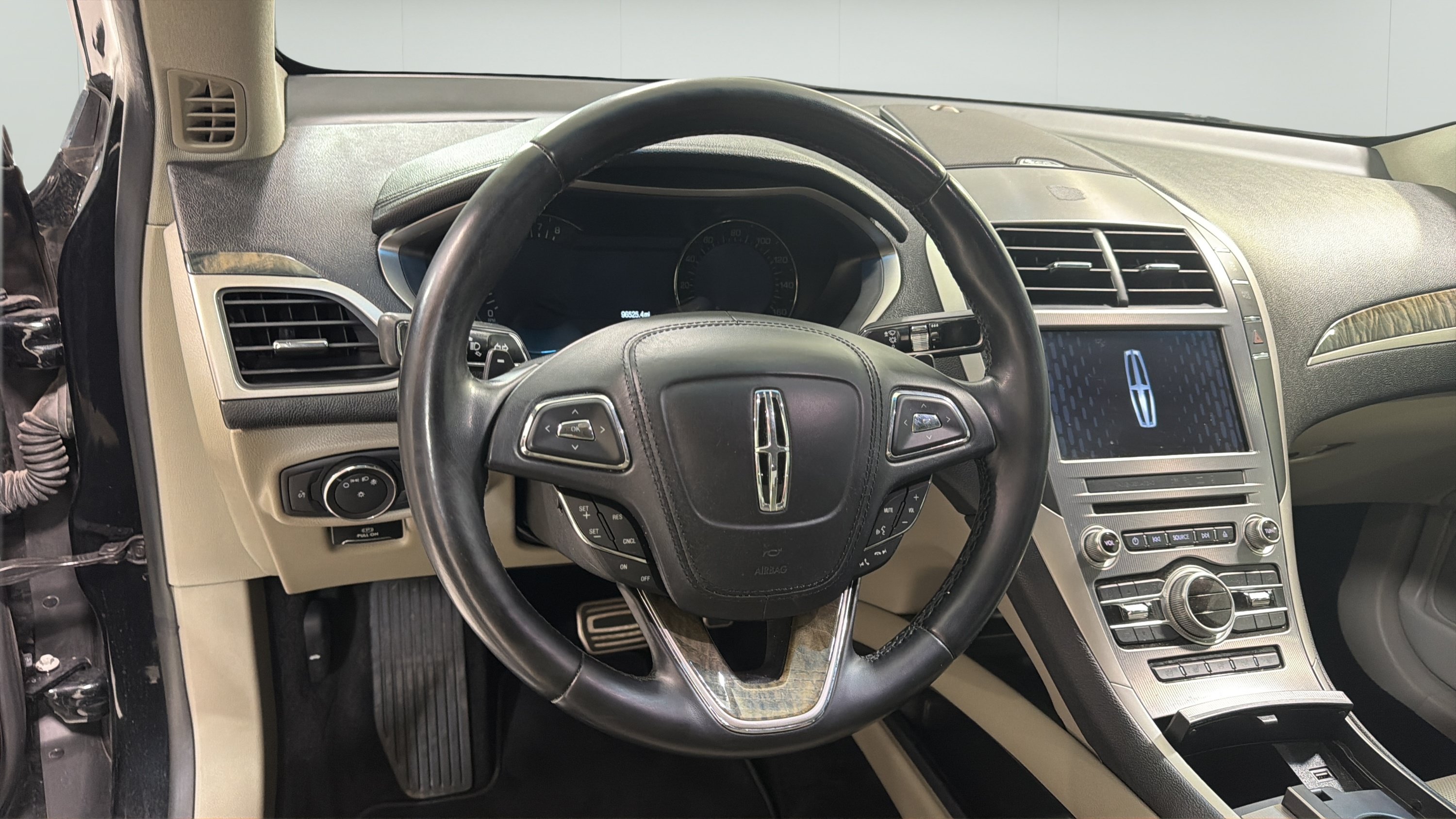 Used 2018 Lincoln MKZ Reserve w/ Magnetic Appearance Package AWD/4WD image 11