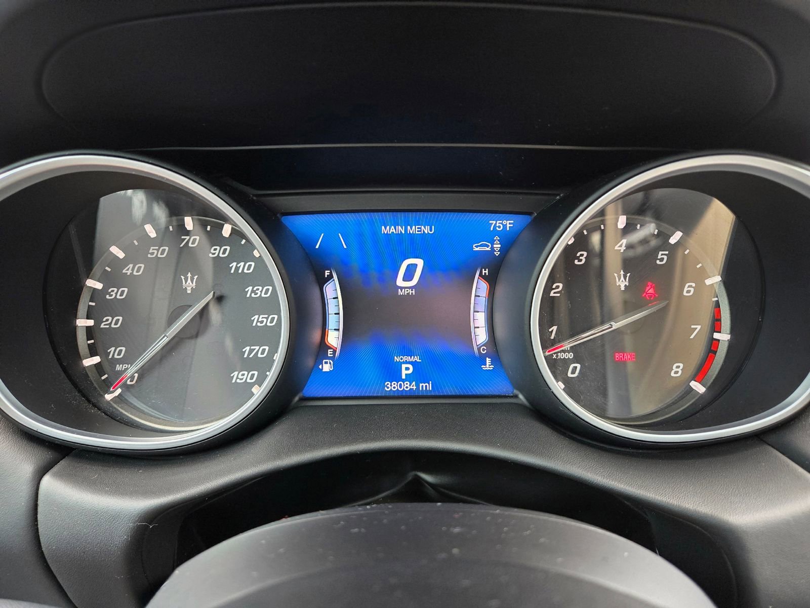 Used 2019 Maserati Levante GranSport image 31