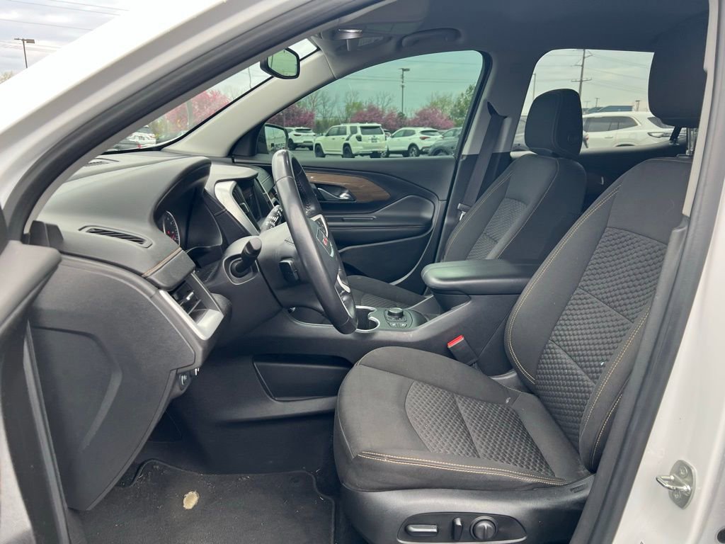 Used 2020 GMC Terrain SLE w/ Driver Convenience Package image 7