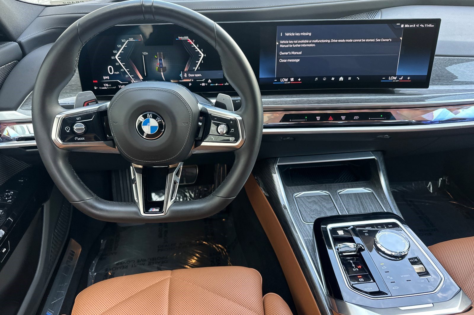 Used 2025 BMW 740i w/ Premium Package RWD image 18