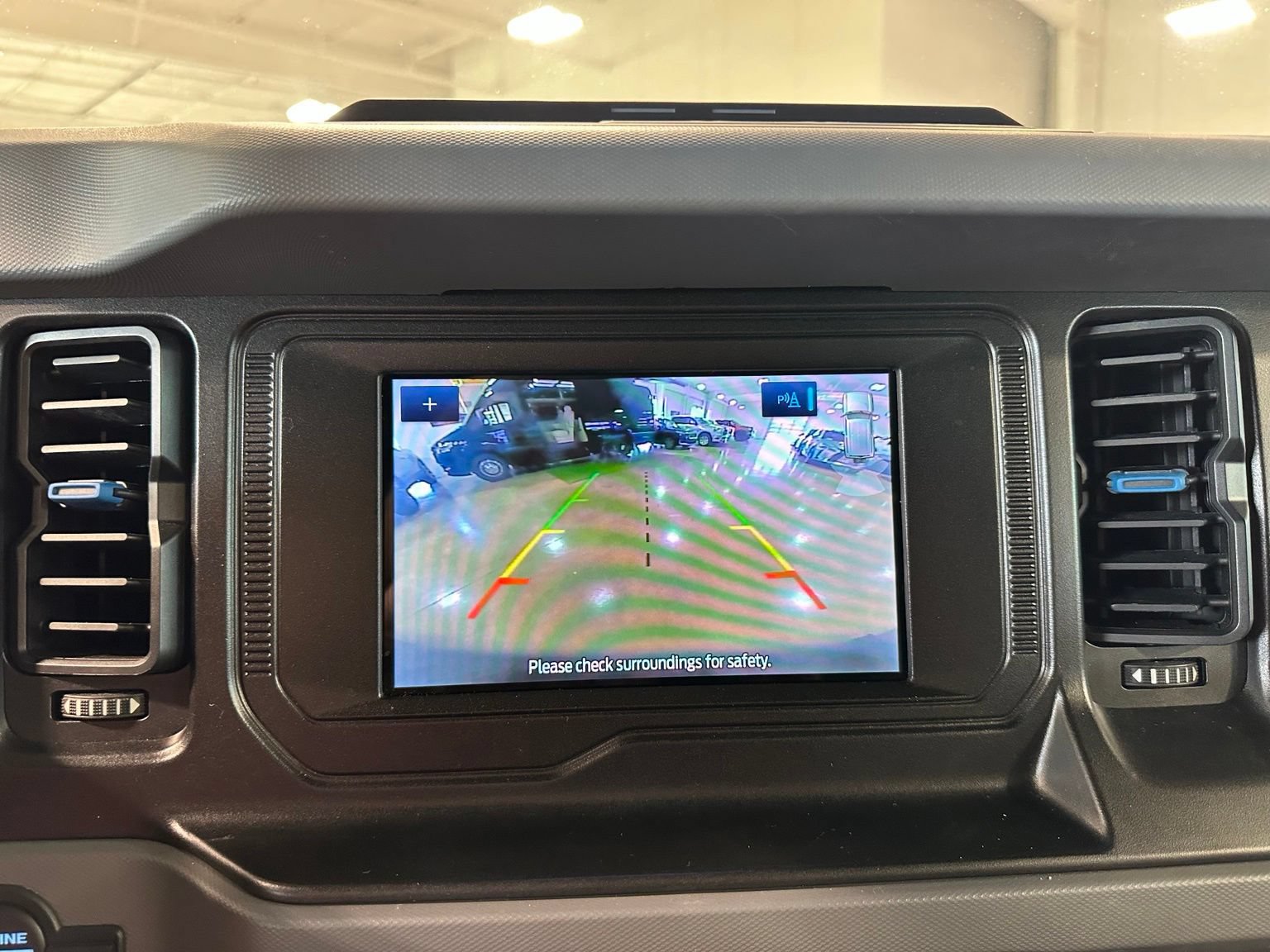 Used 2021 Ford Bronco Black Diamond AWD/4WD image 32