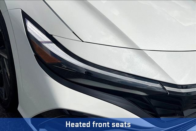 New 2025 Hyundai Elantra Limited FWD image 35