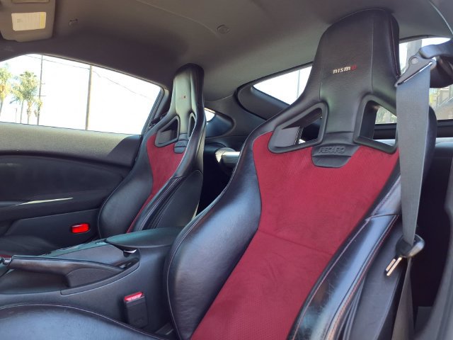 Used 2016 Nissan 370Z NISMO RWD image 16